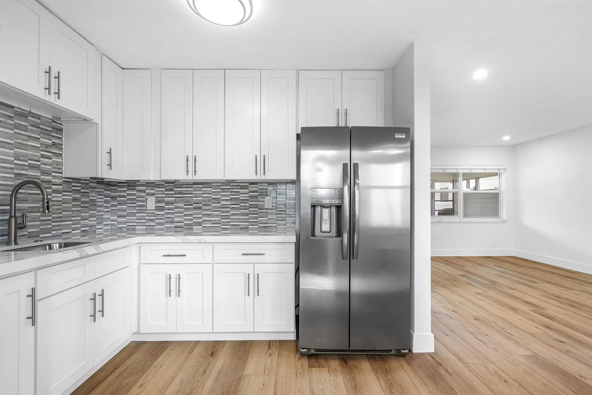 1955 NE 3rd Street, #3