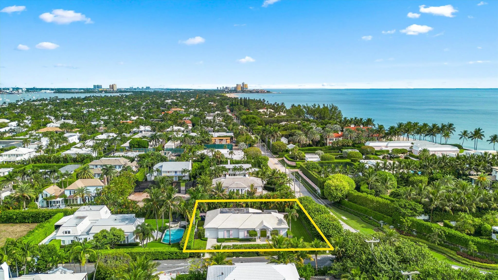 201 Bahama Lane