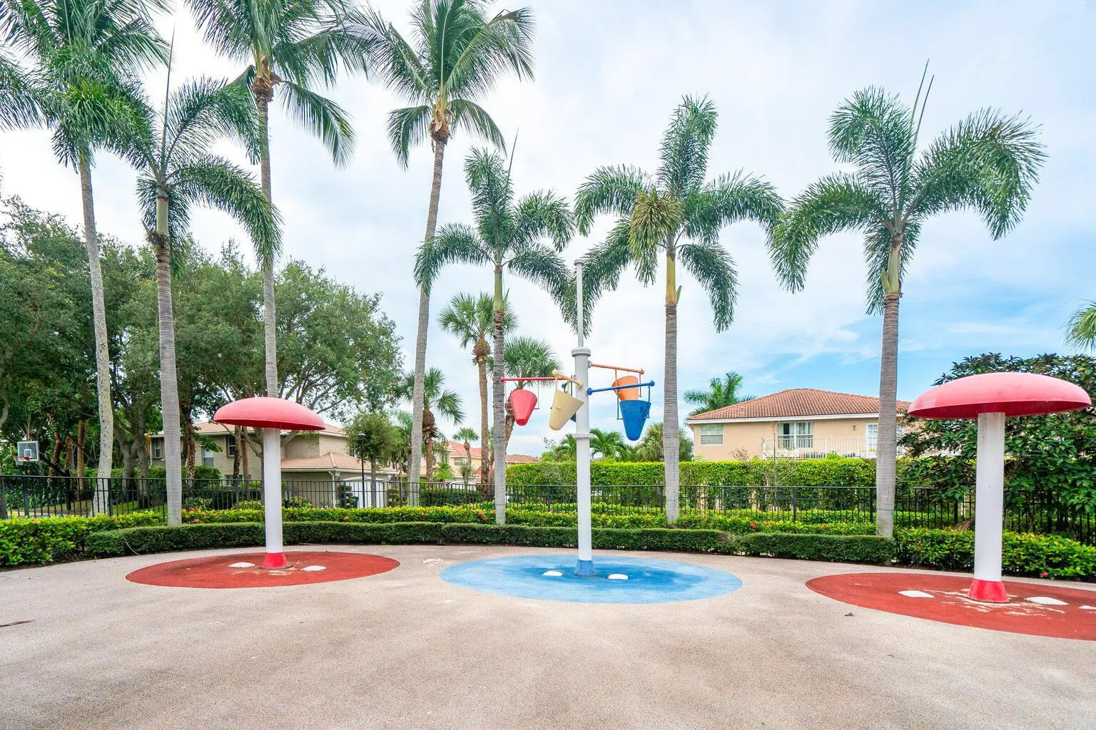 5463 Queenship Court