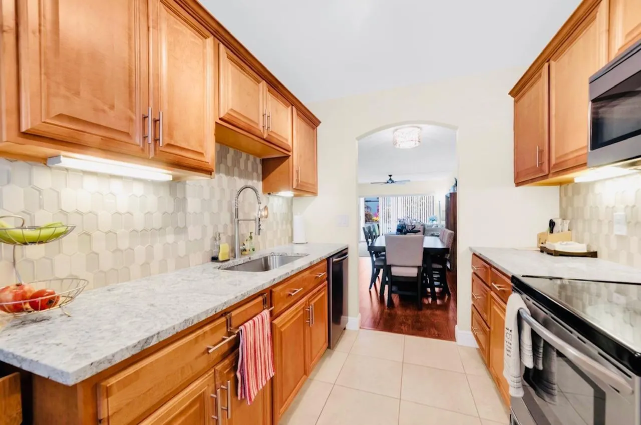 2640 SW 22nd Avenue N, #1111