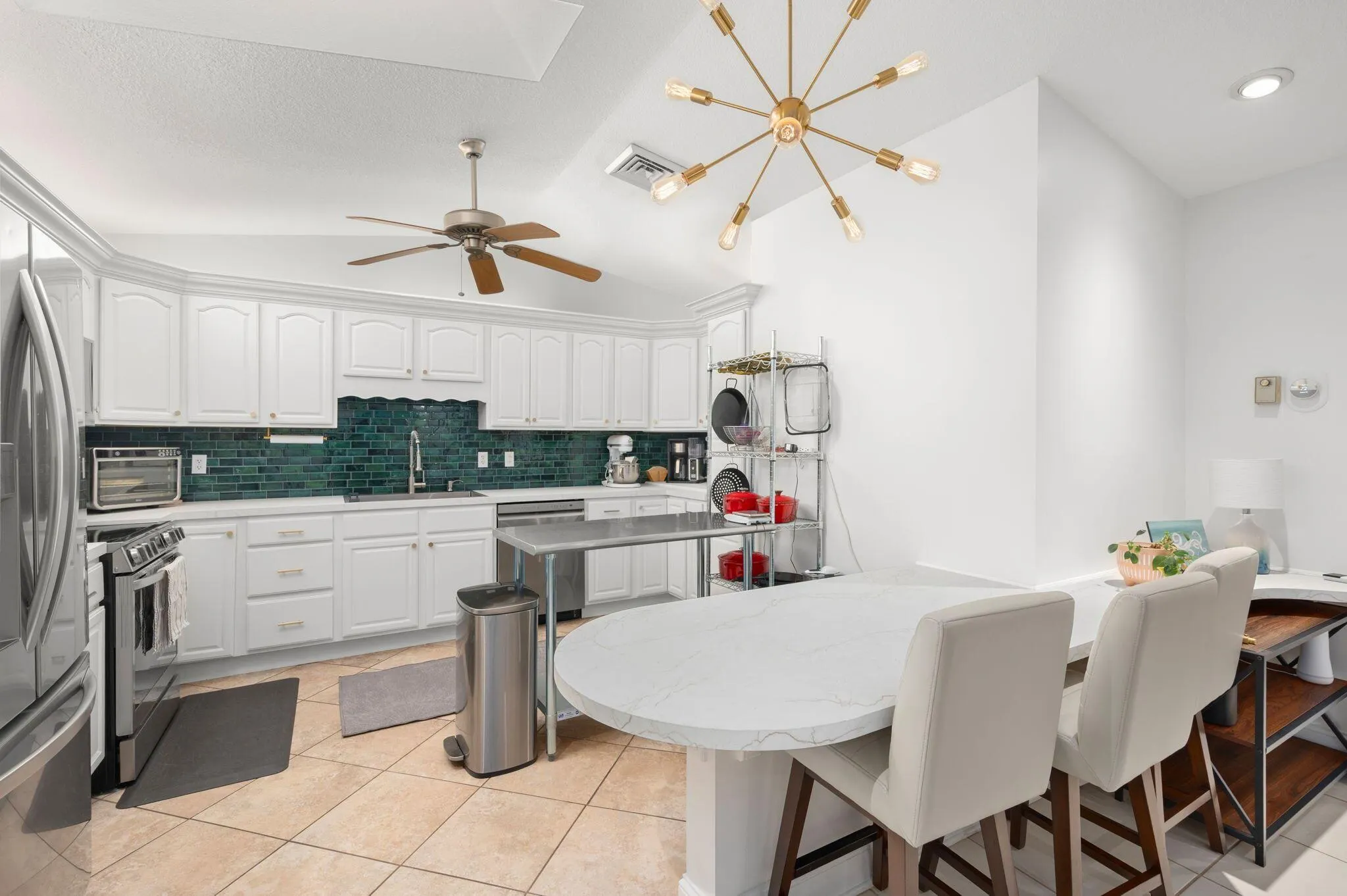 1433 Captains Walk, #18d