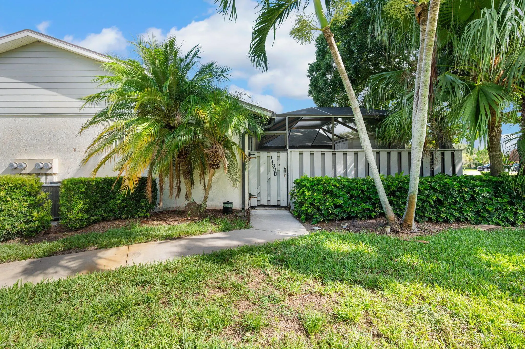 1433 Captains Walk, #18d