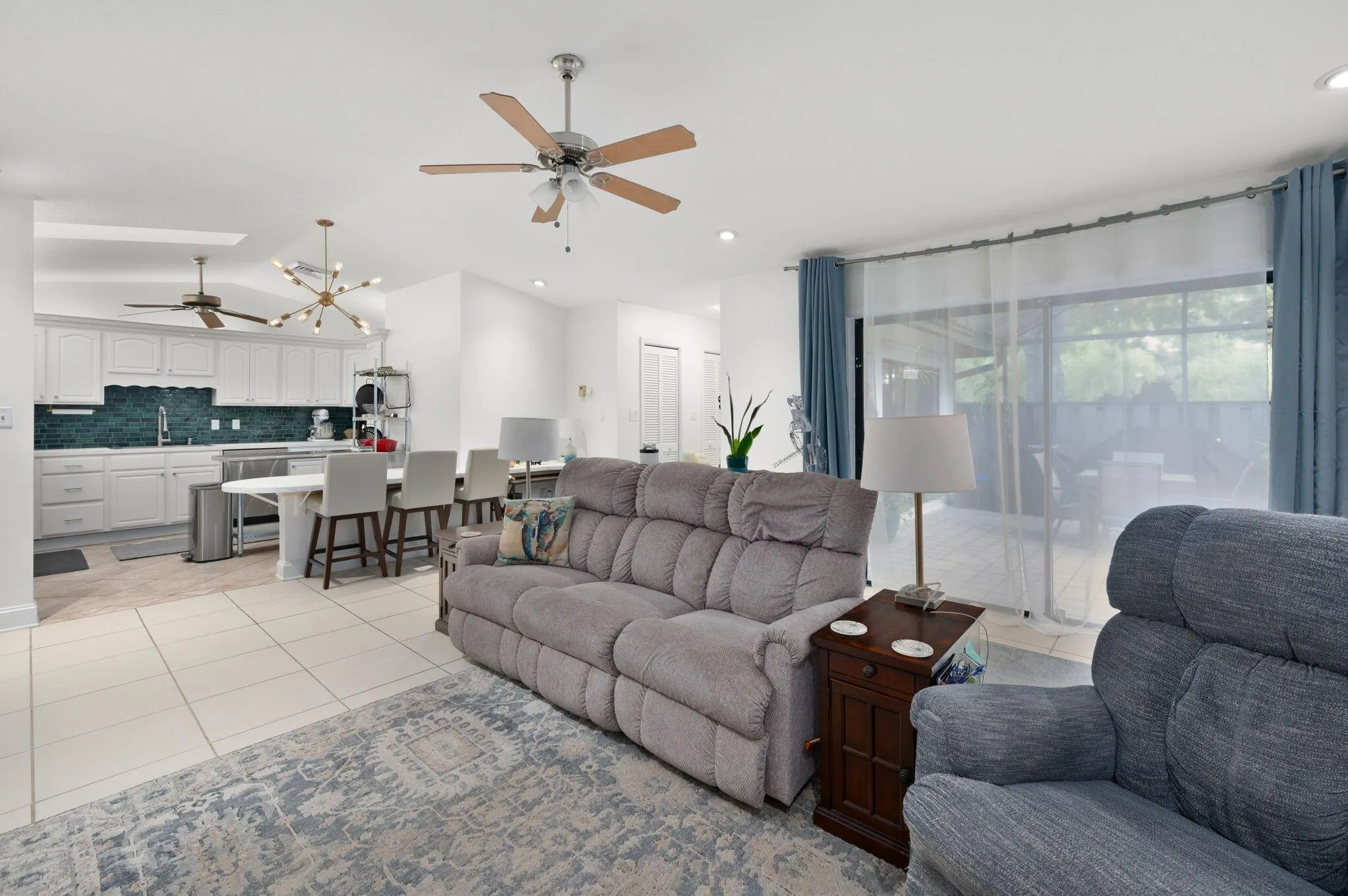 1433 Captains Walk, #18d