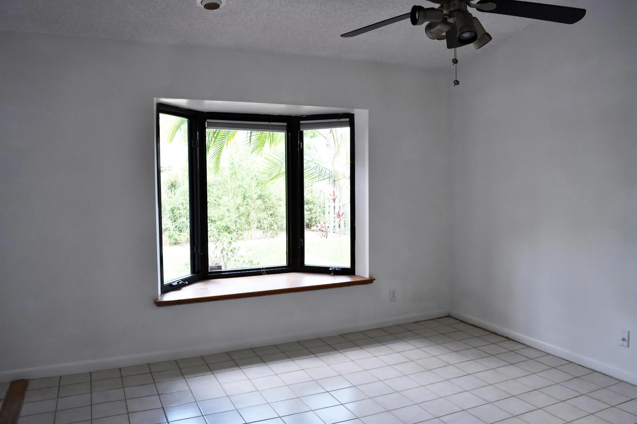 13492 Exotica Lane