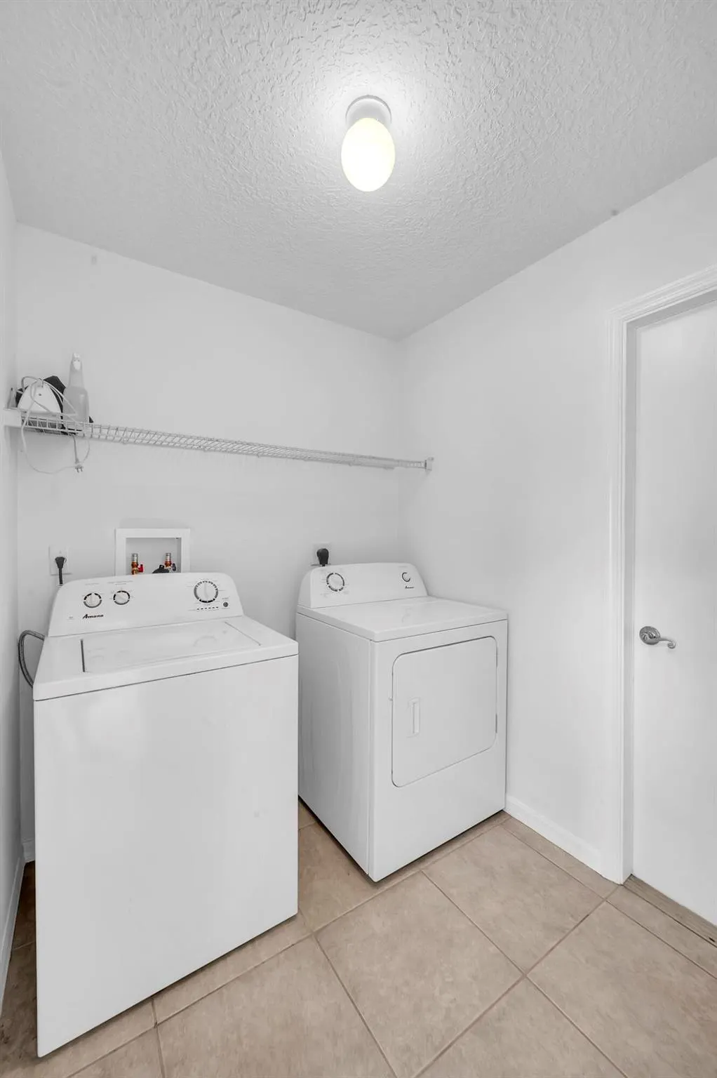 446 SW South Quick Circle