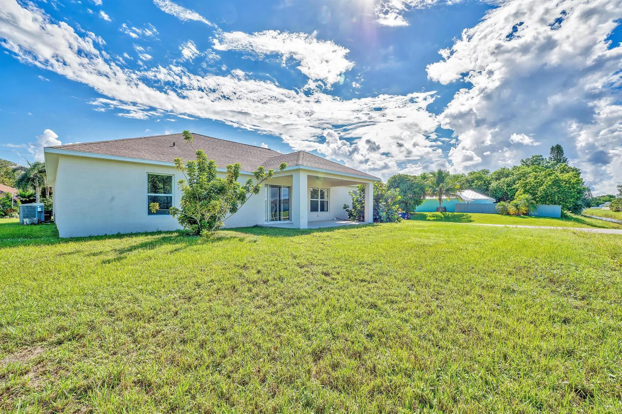 446 SW South Quick Circle