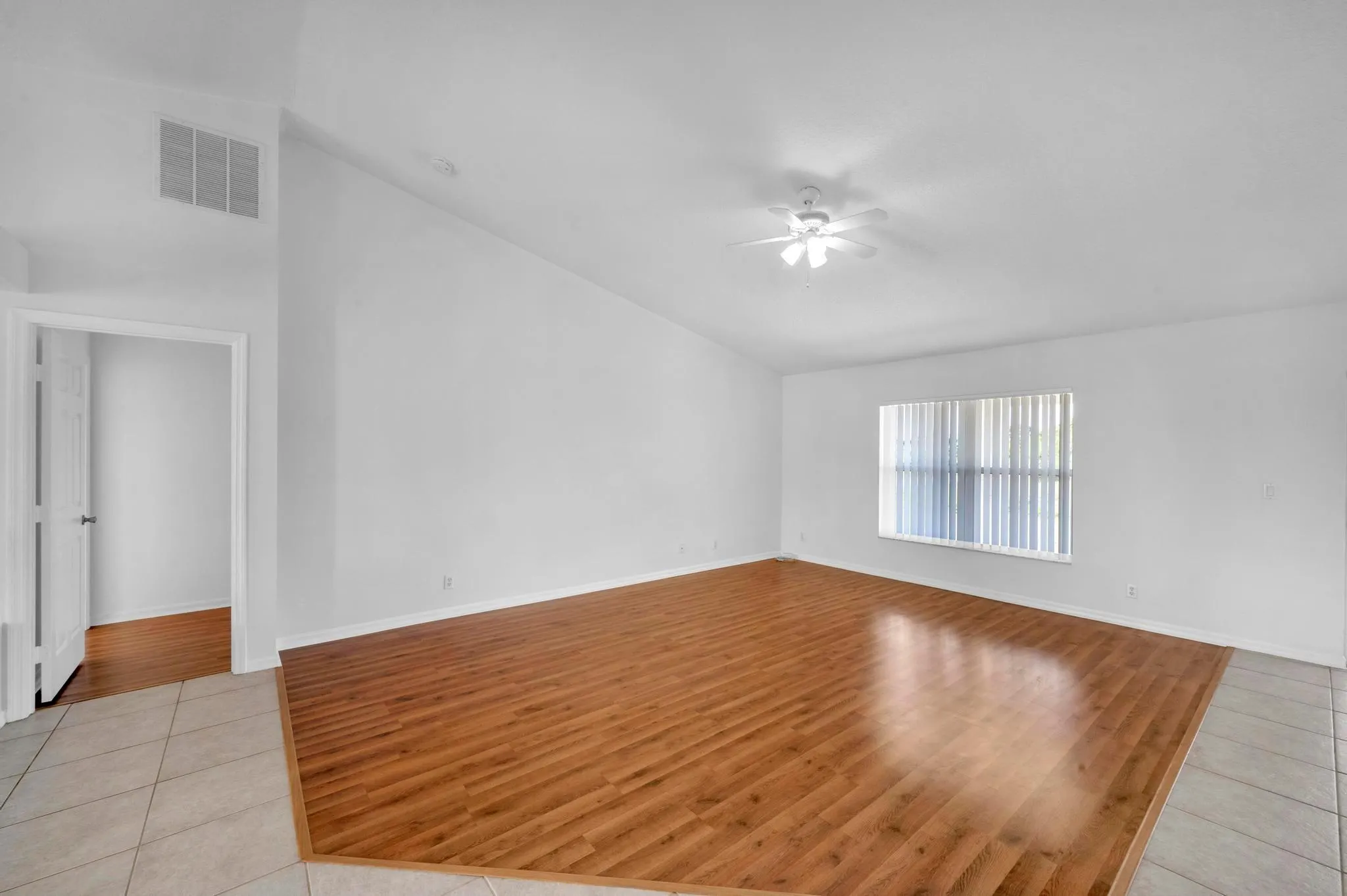 446 SW South Quick Circle