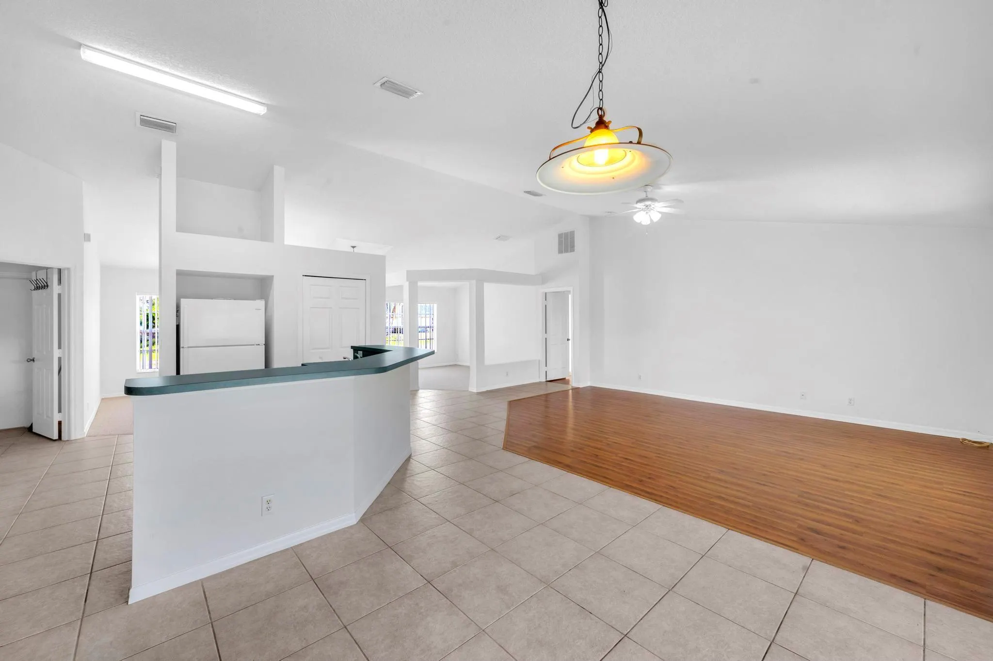 446 SW South Quick Circle