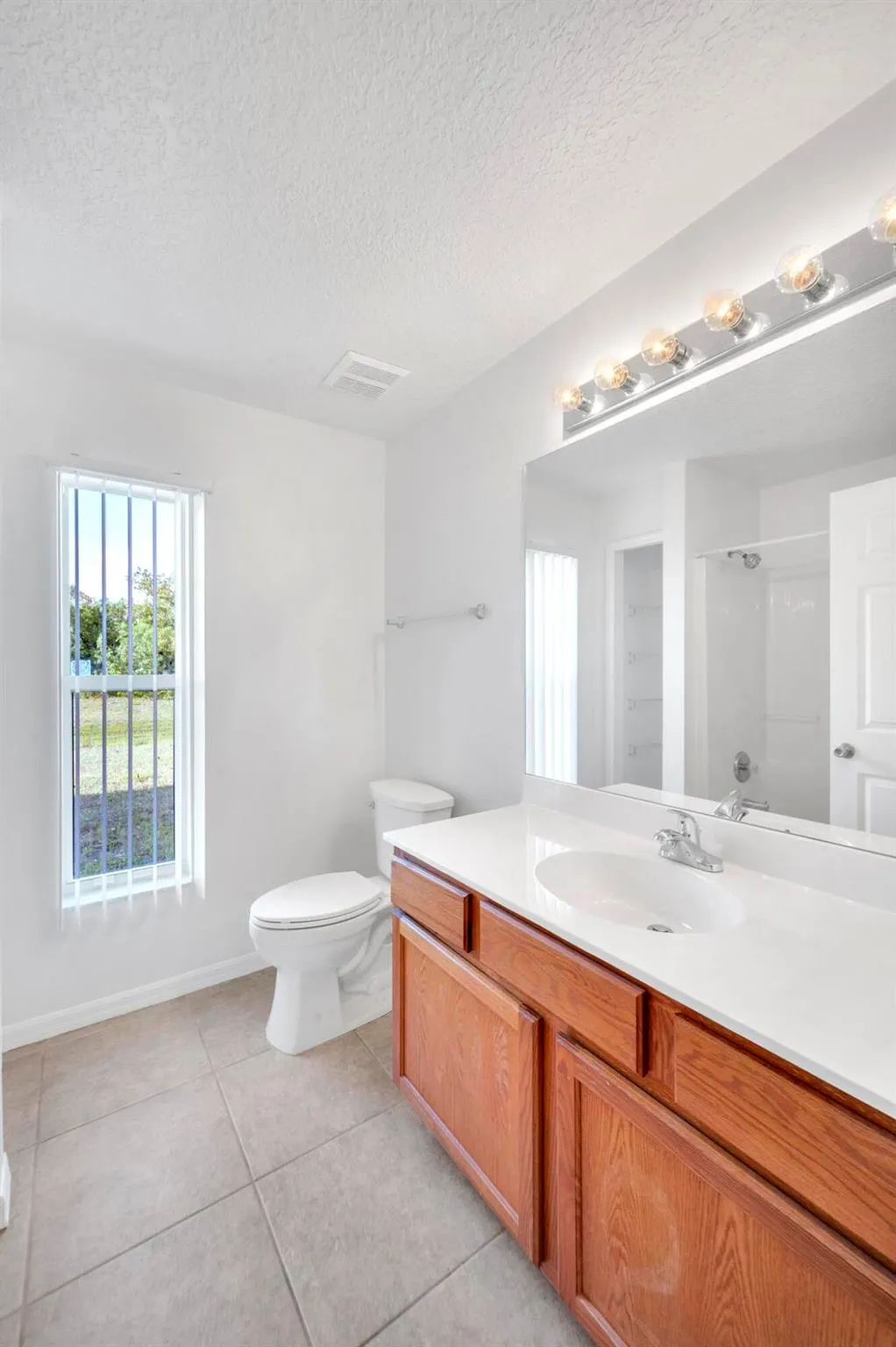 446 SW South Quick Circle