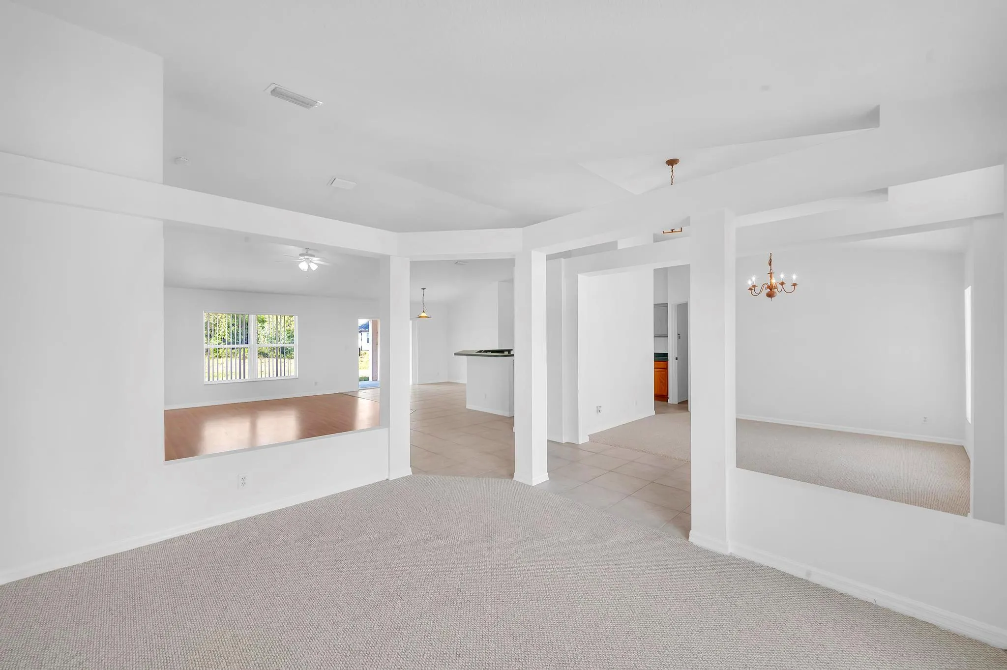 446 SW South Quick Circle