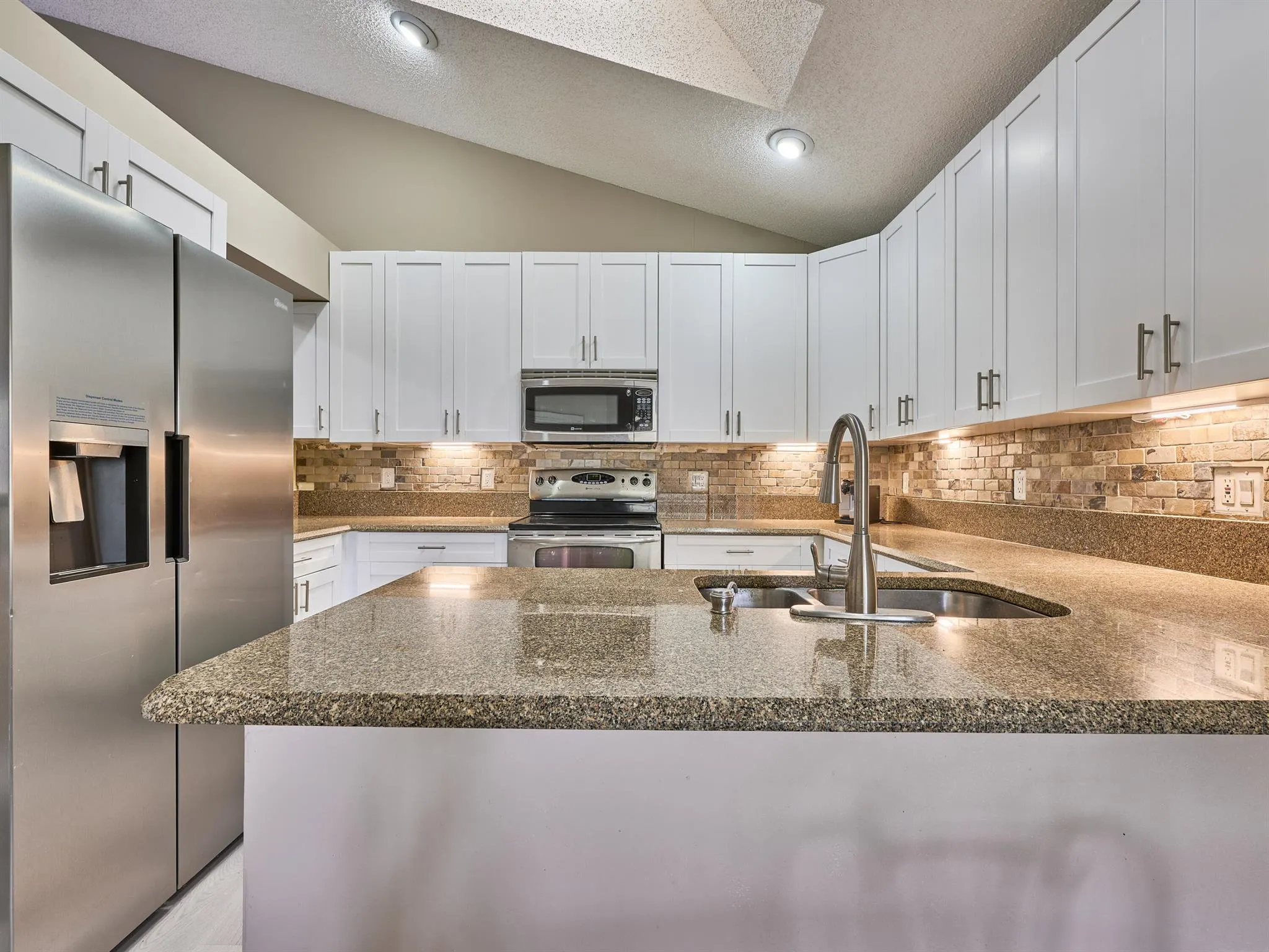9181 Heathridge Drive