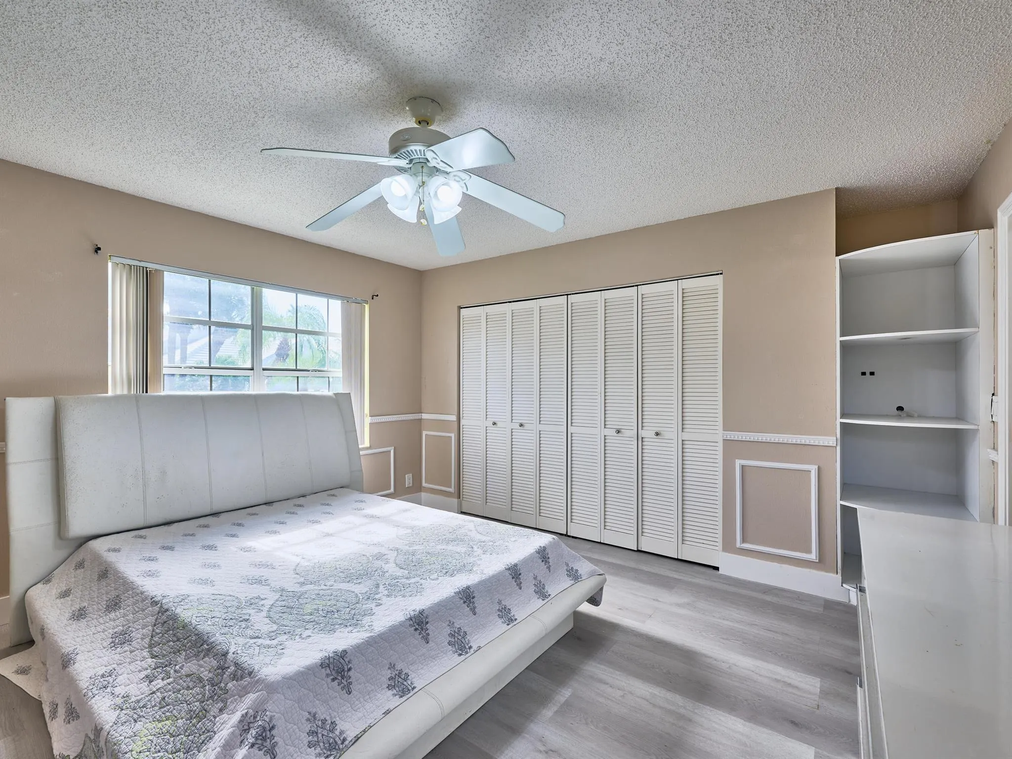 9181 Heathridge Drive