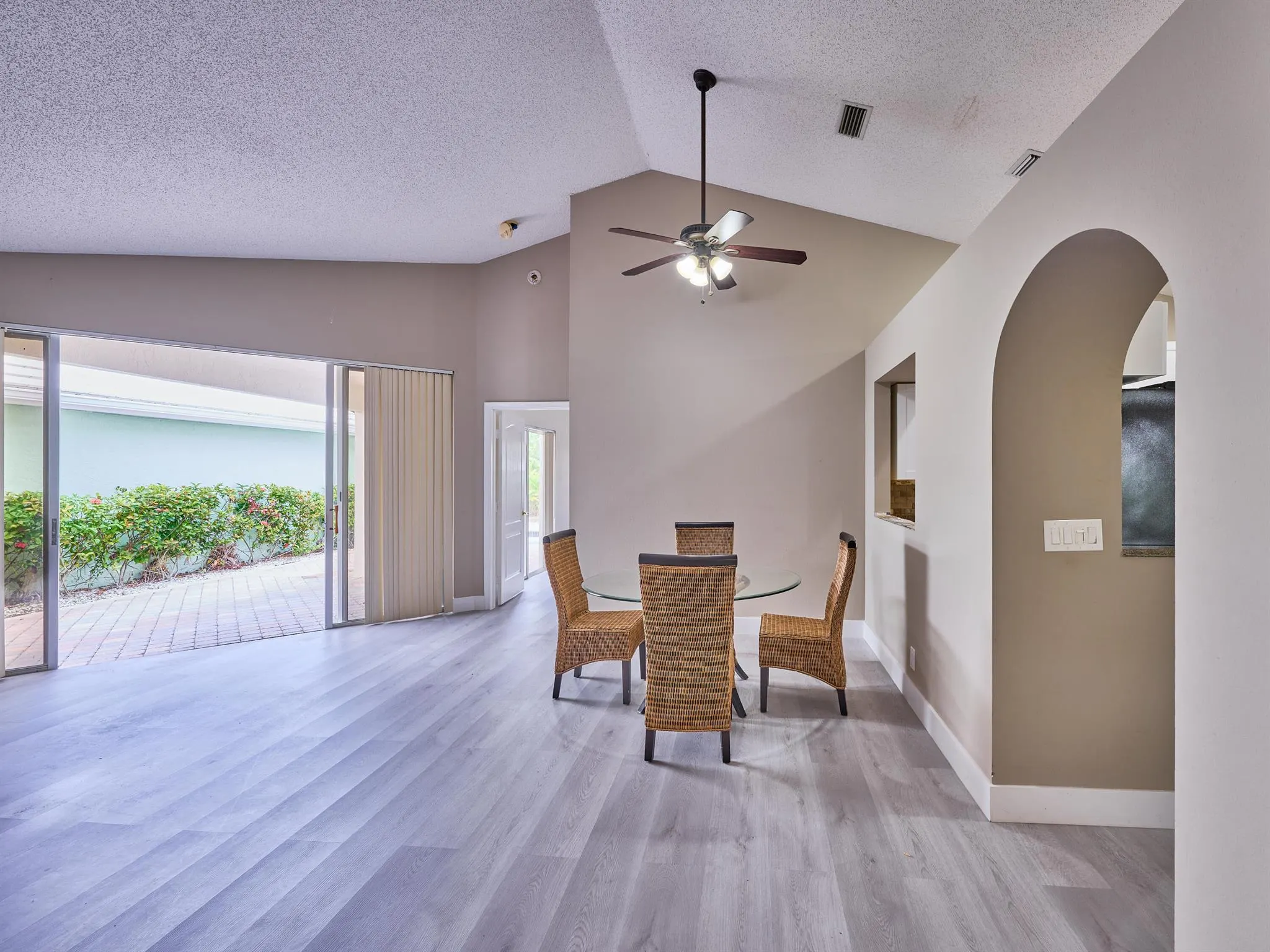 9181 Heathridge Drive