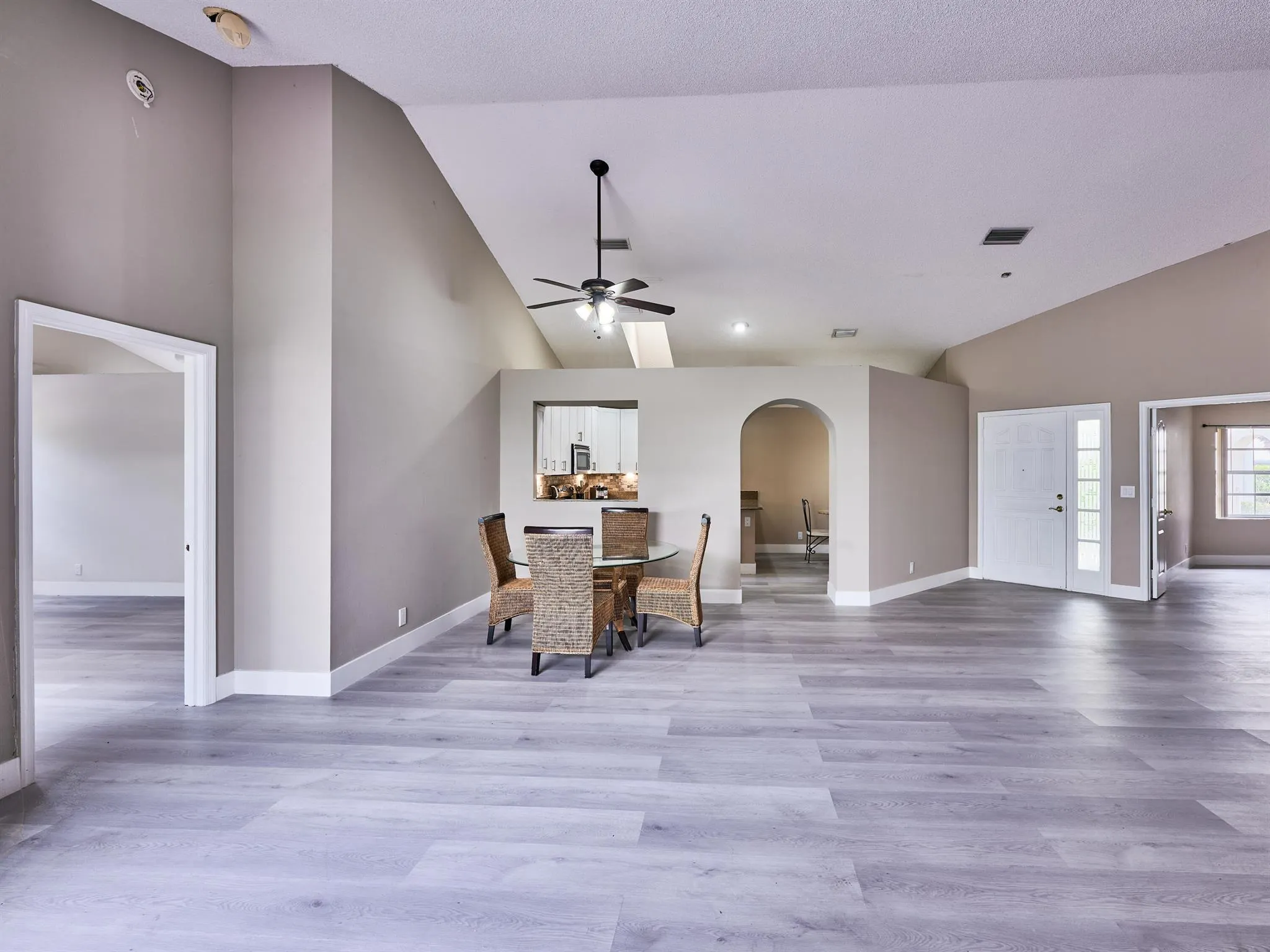 9181 Heathridge Drive