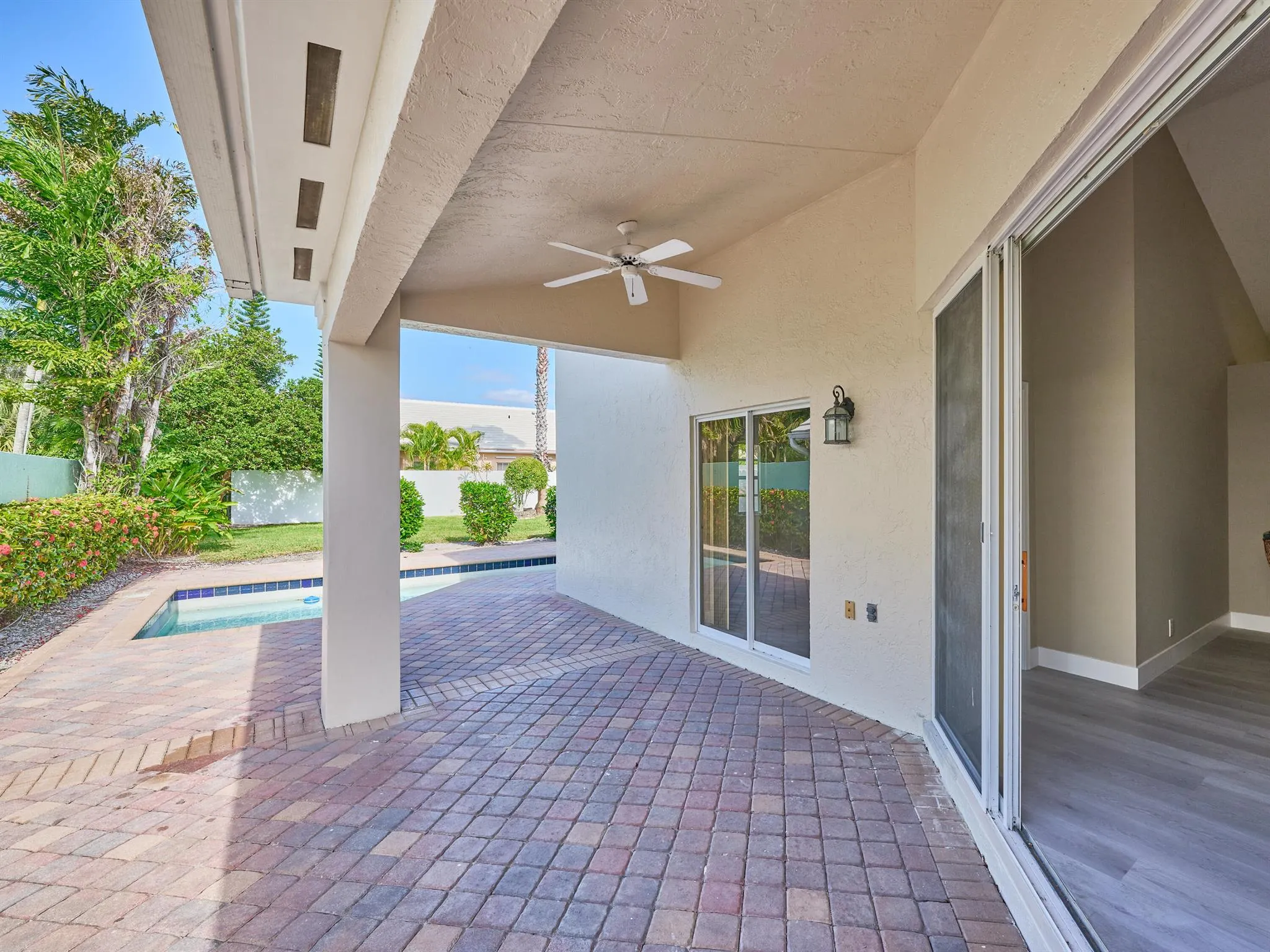 9181 Heathridge Drive