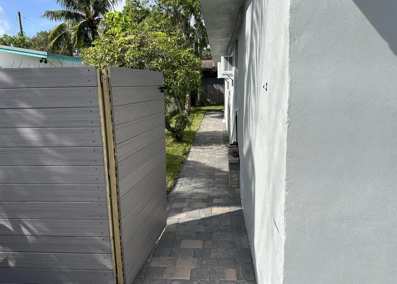 707 NW 3rd Avenue, #1