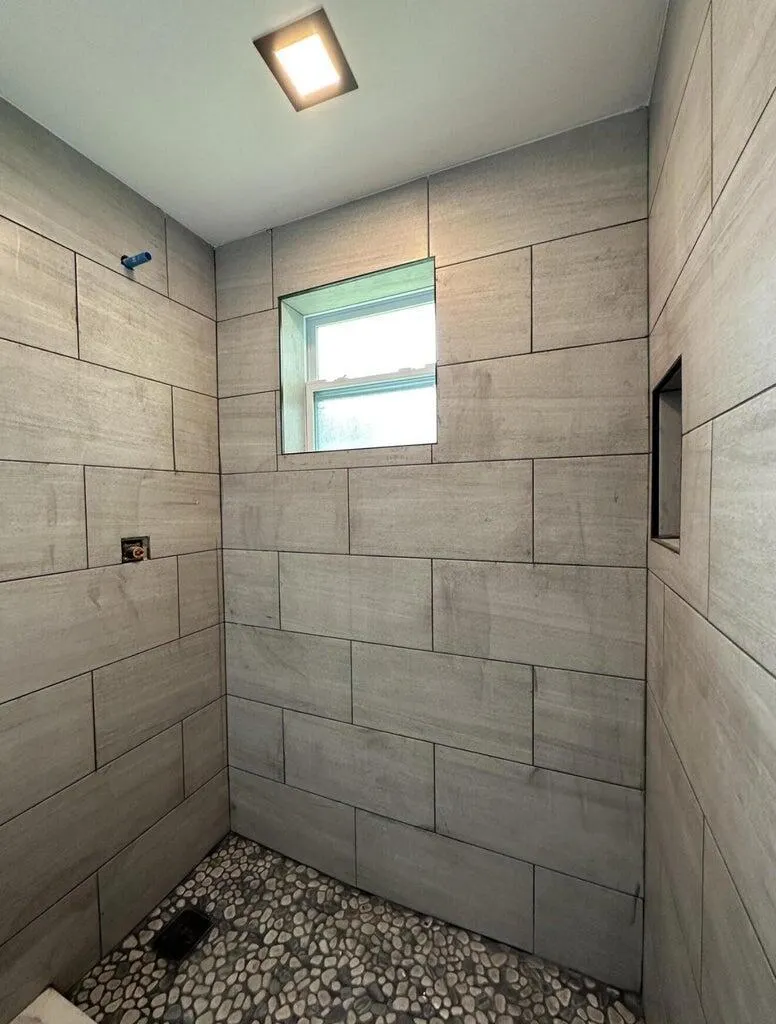 707 NW 3rd Avenue, #1