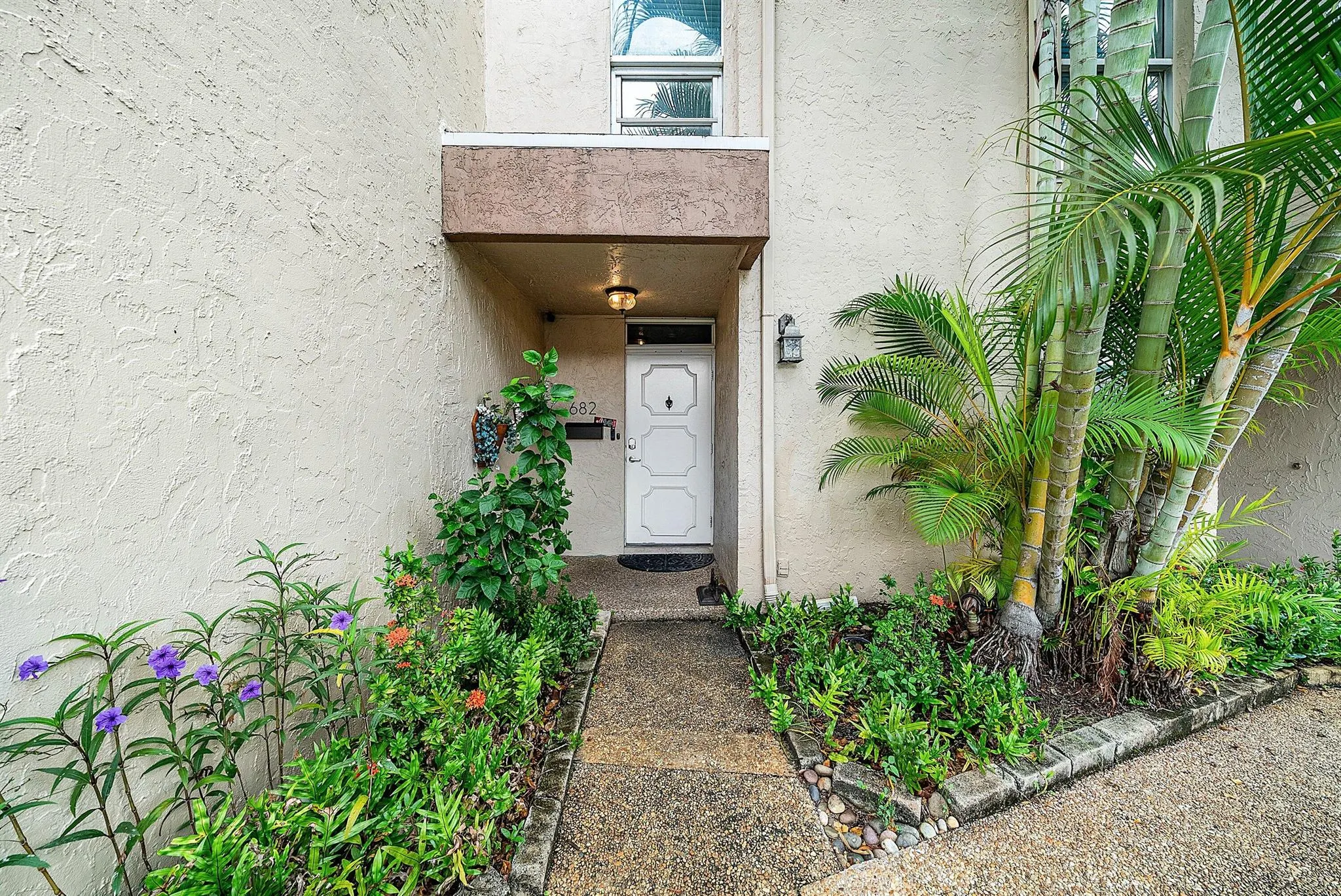 682 Kensington Place