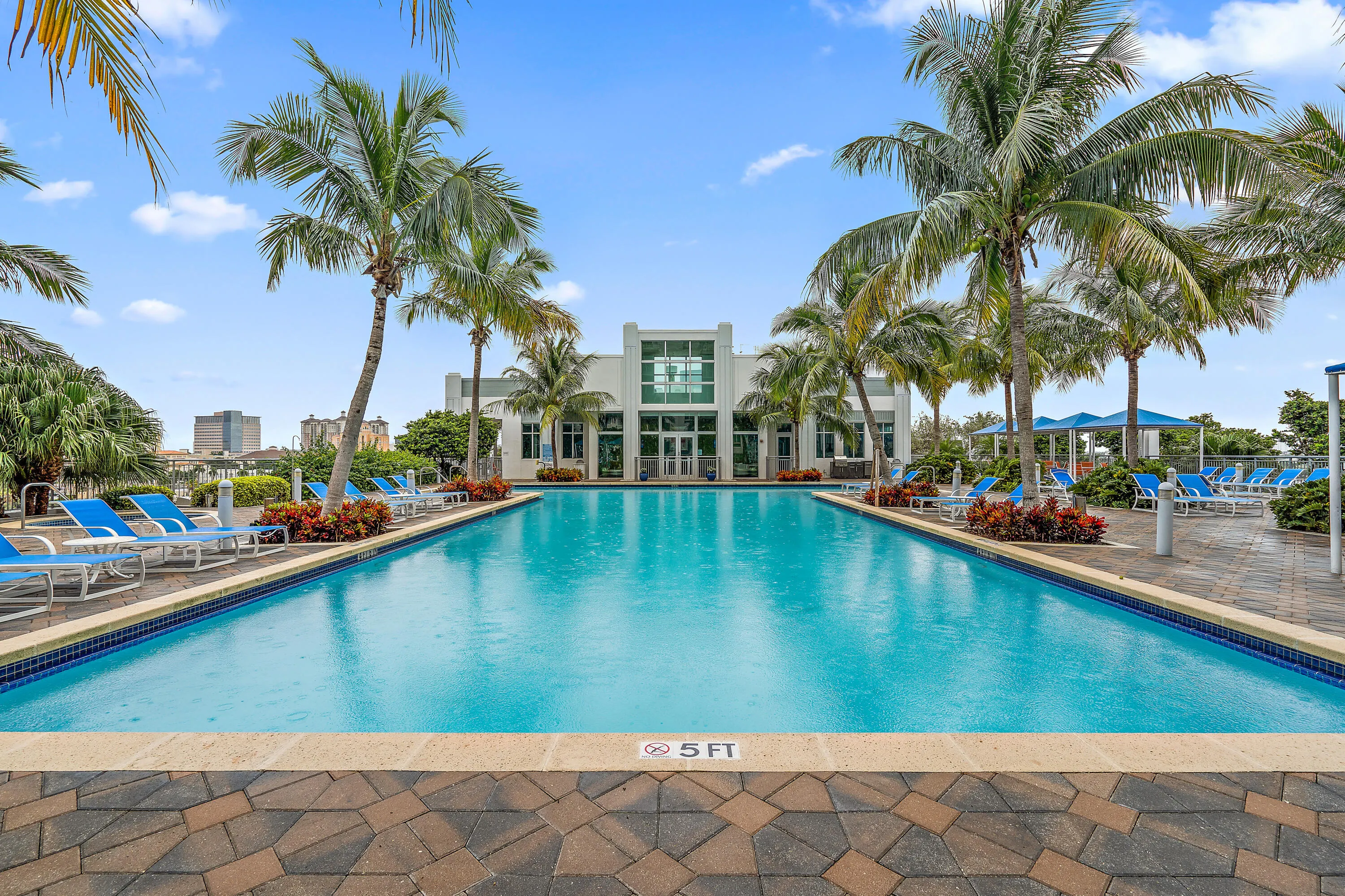300 S Australian Avenue, #128