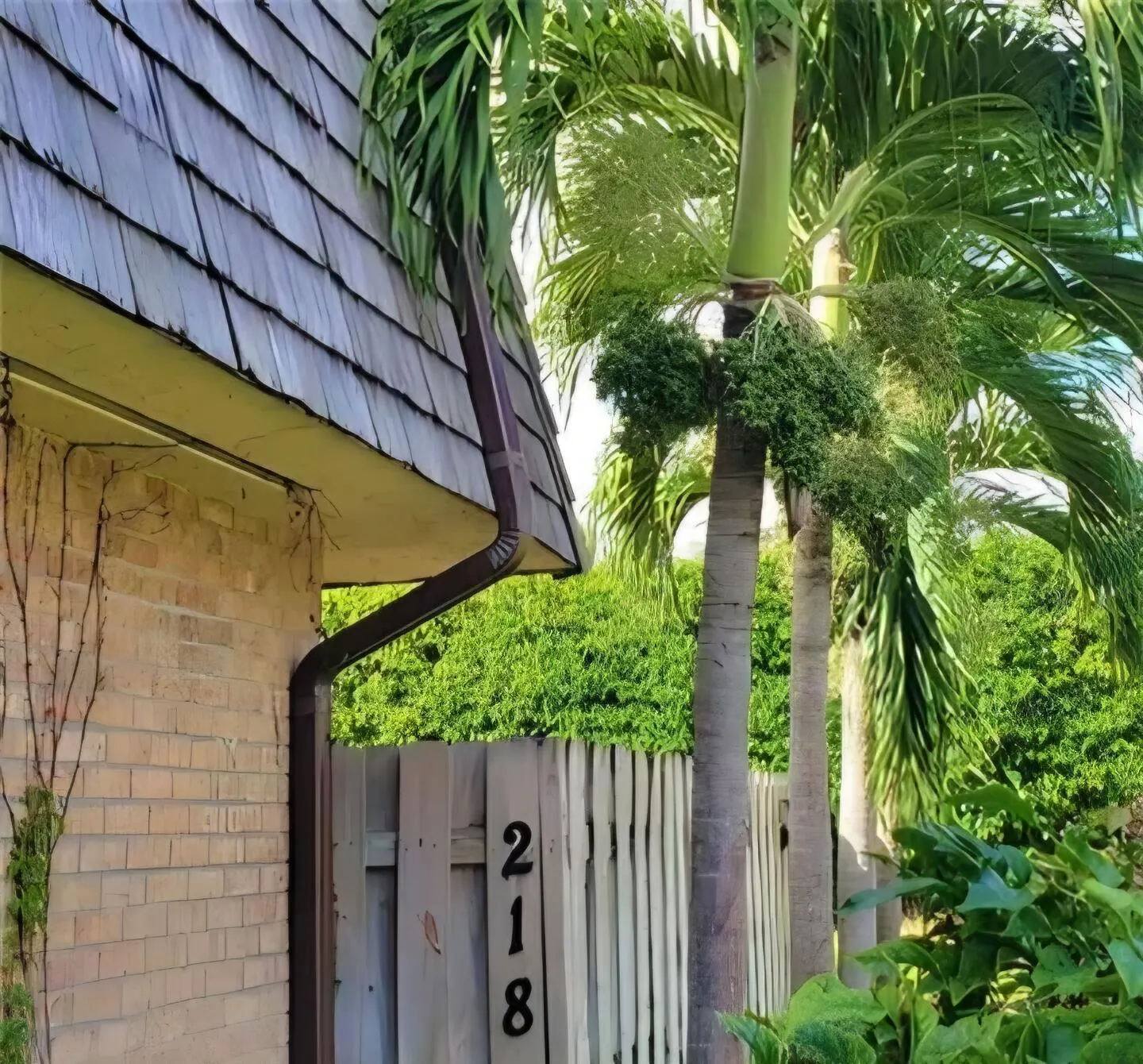 218 W Woodland Road, #218