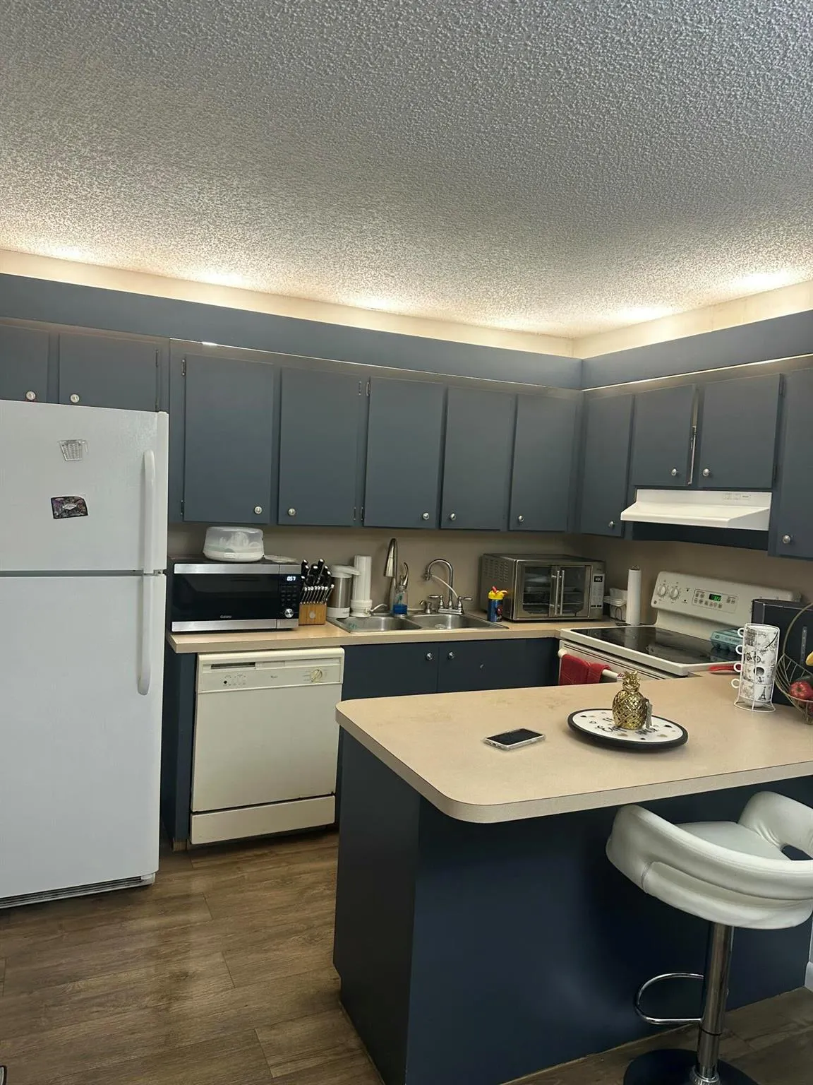 218 W Woodland Road, #218