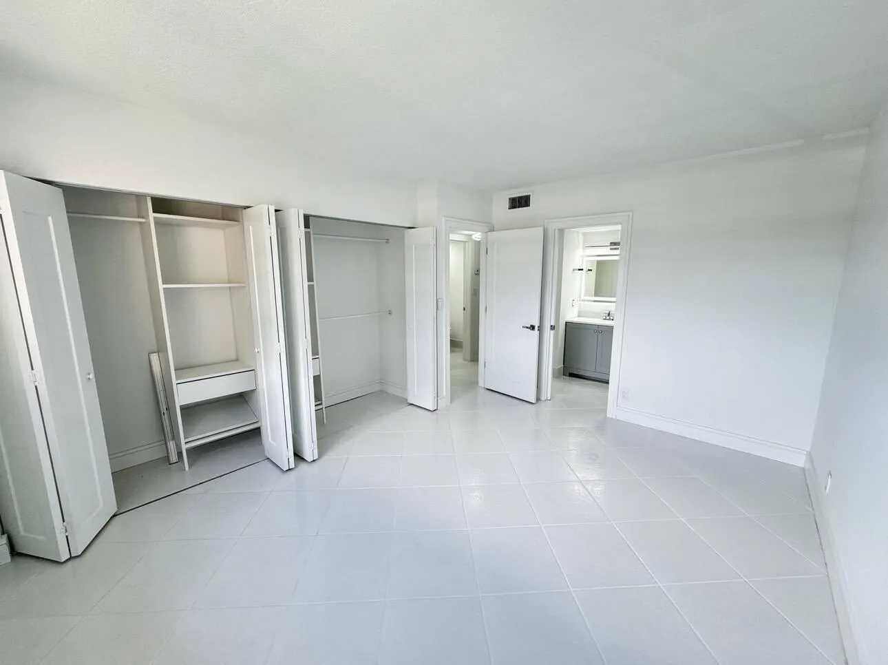 100 Royal Palm Way, #2070