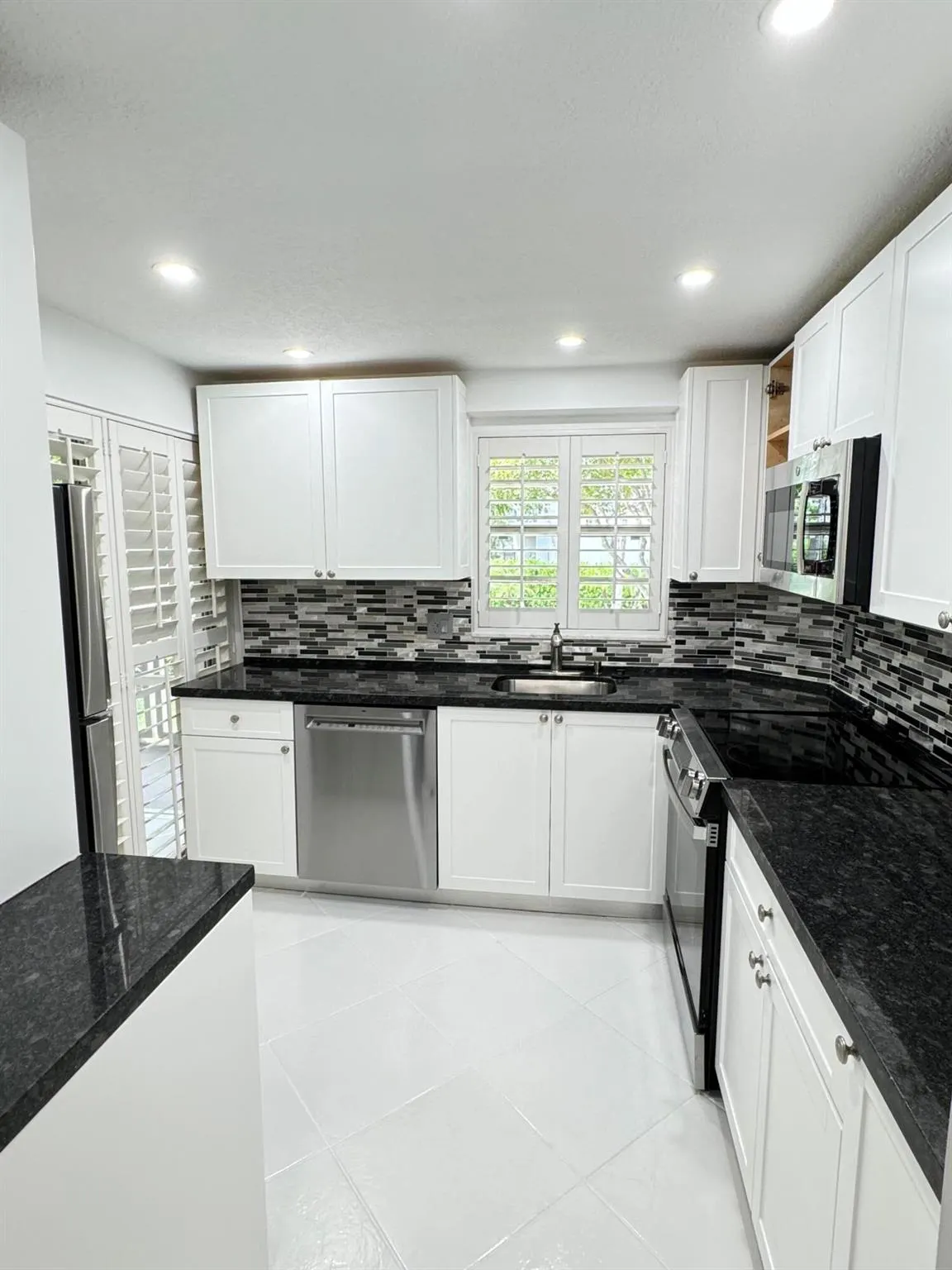 100 Royal Palm Way, #2070