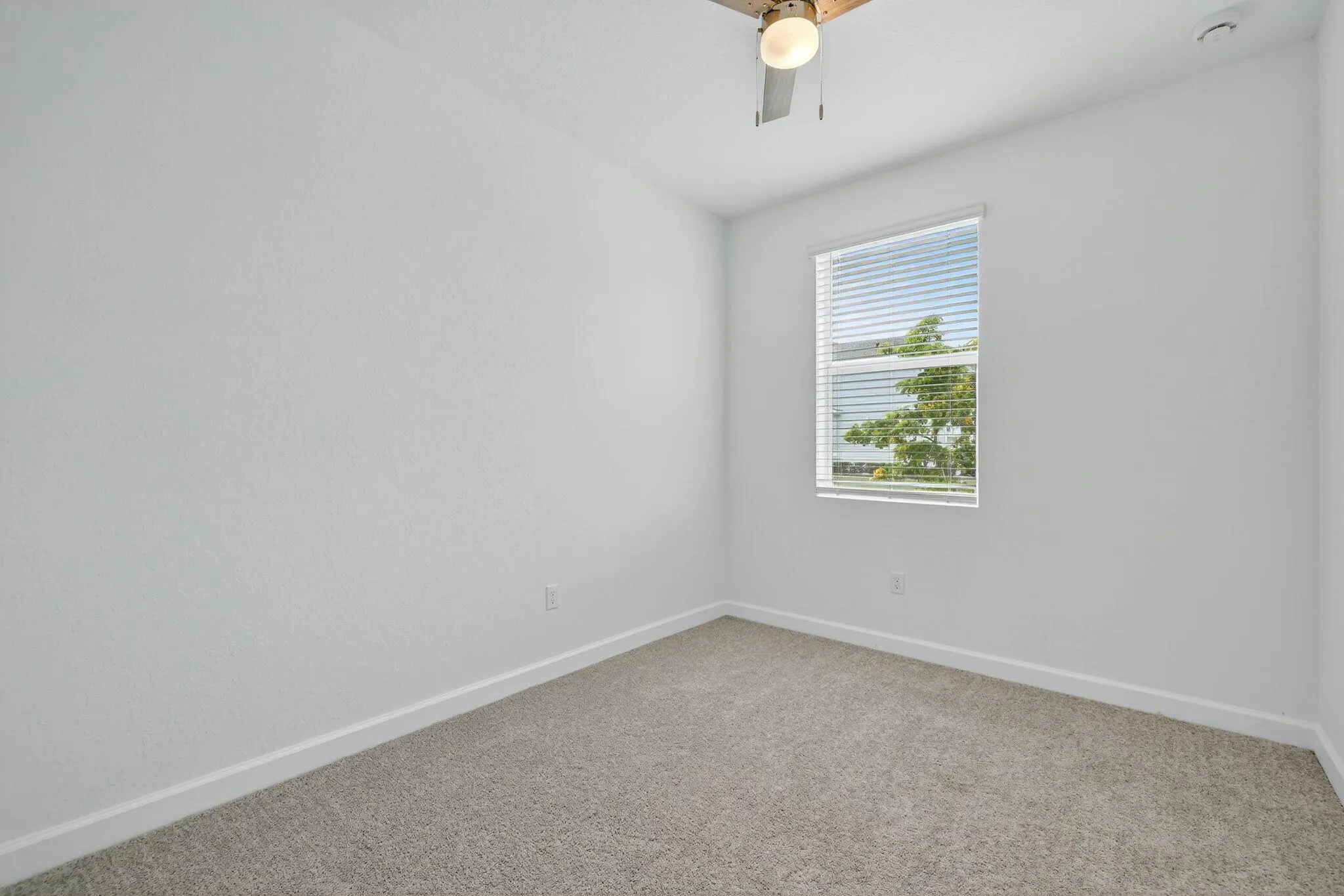 311 SE Crossoak Lane