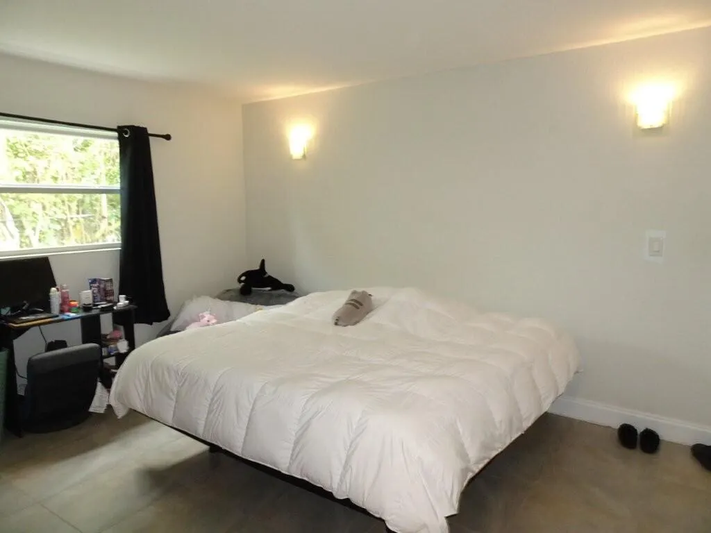 213 SE 3rd Avenue, #2a