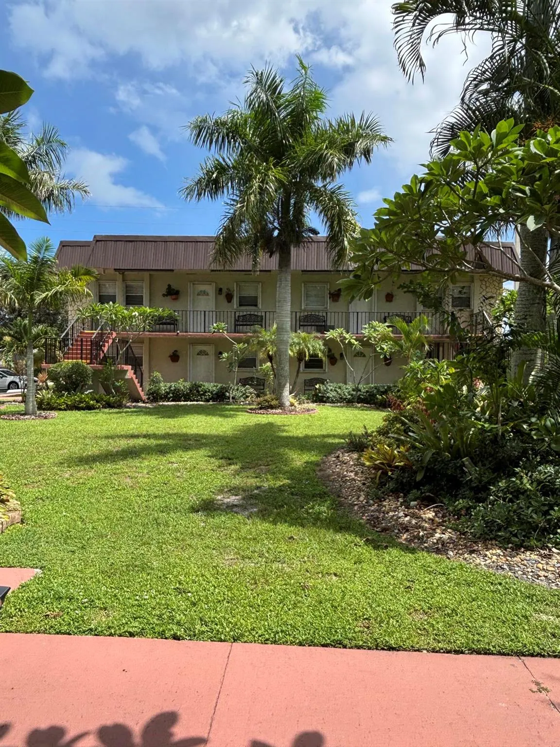 400 Fern Street, #1-C