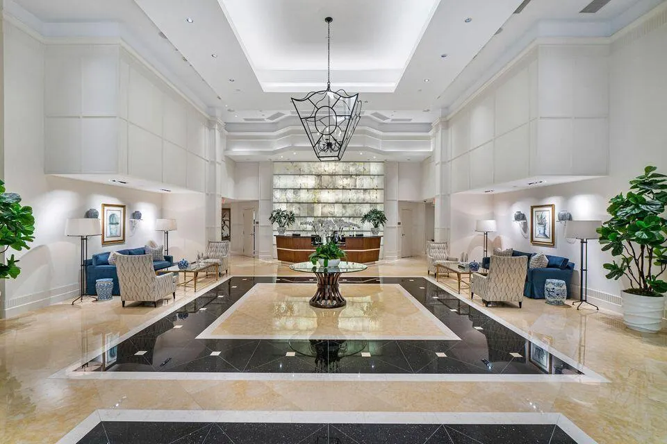 801 S Olive Avenue, #1023
