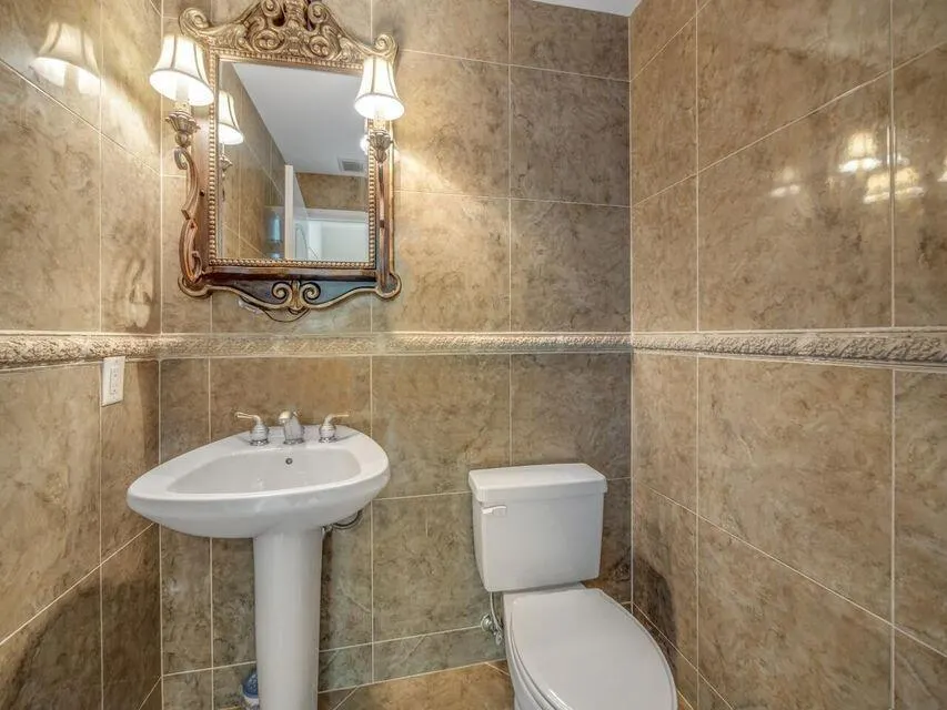 801 S Olive Avenue, #1023