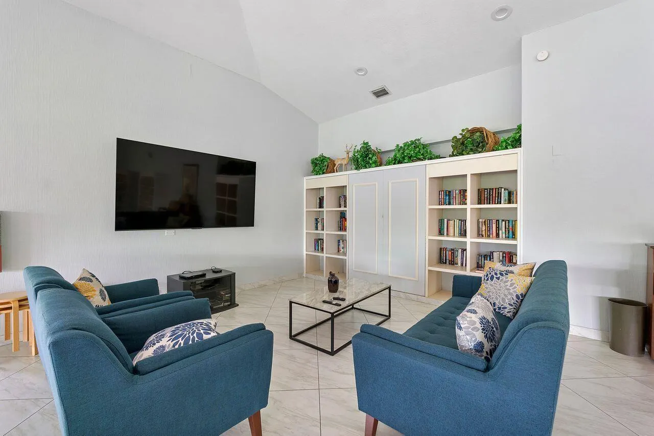 6620 Boca Del Mar Drive, #102
