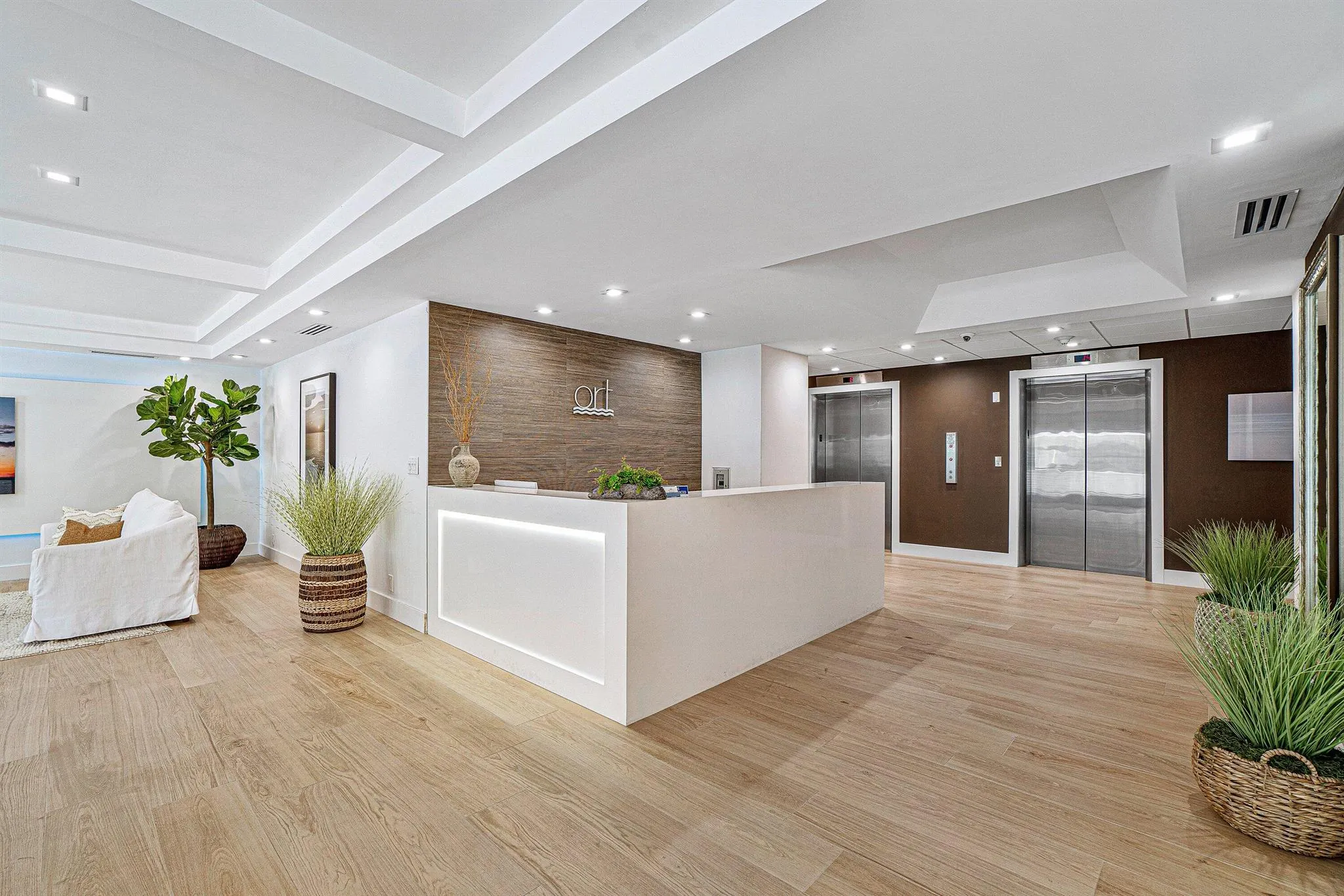 2066 N Ocean 2se Boulevard, #2se