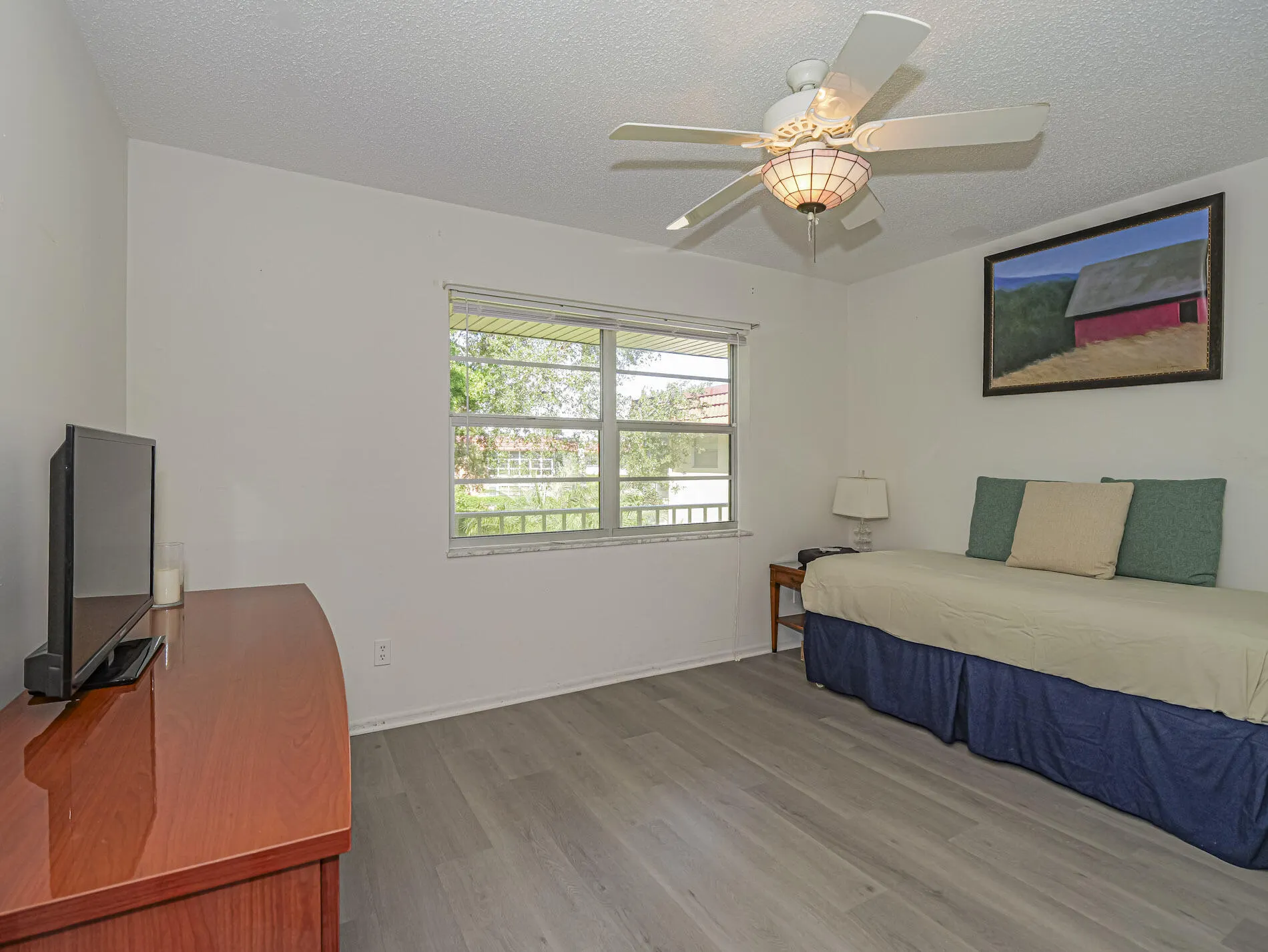 17 Vista Palm Lane, #201