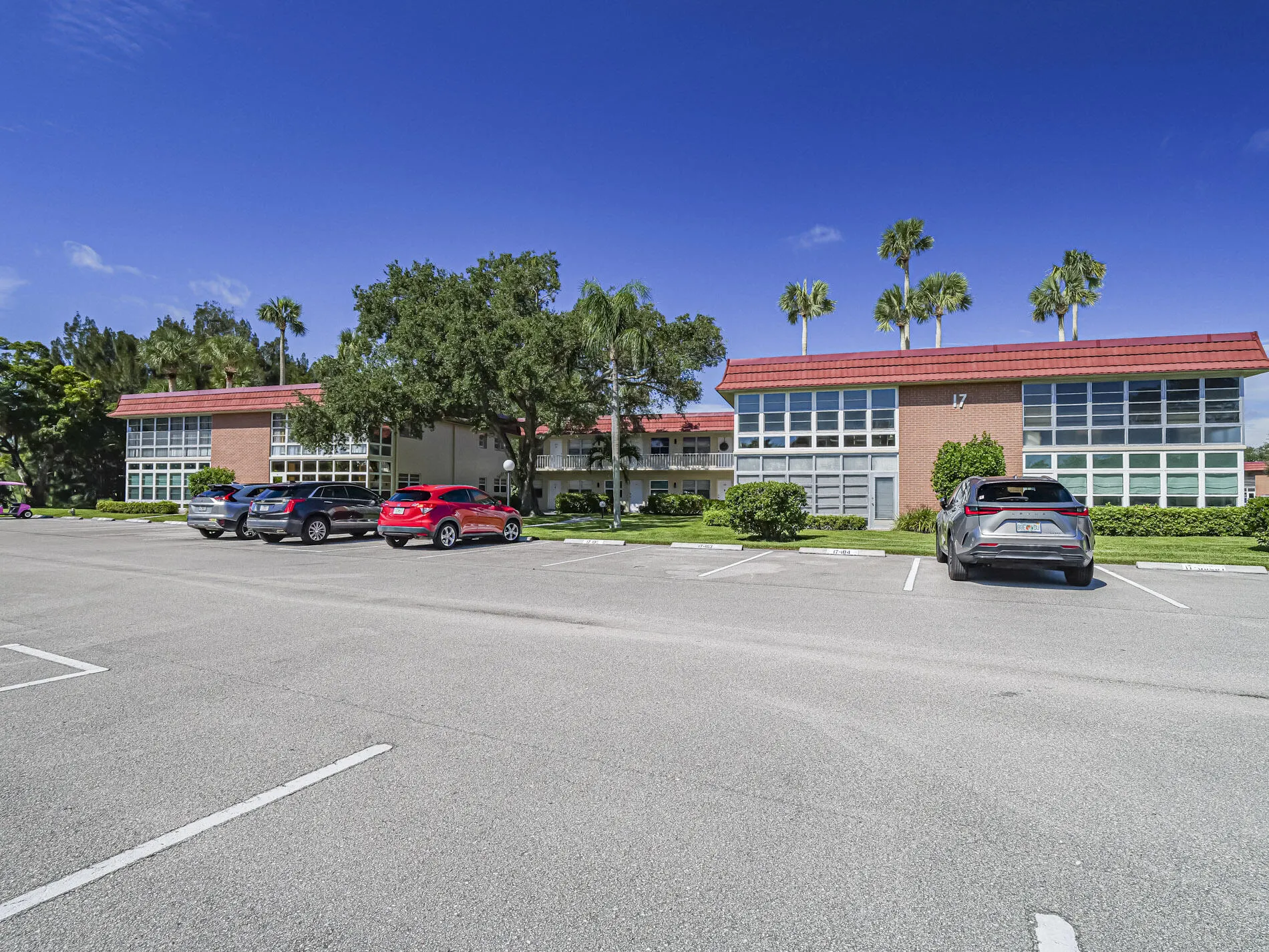 17 Vista Palm Lane, #201