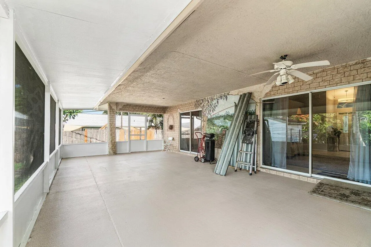 7600 Cocoanut Drive