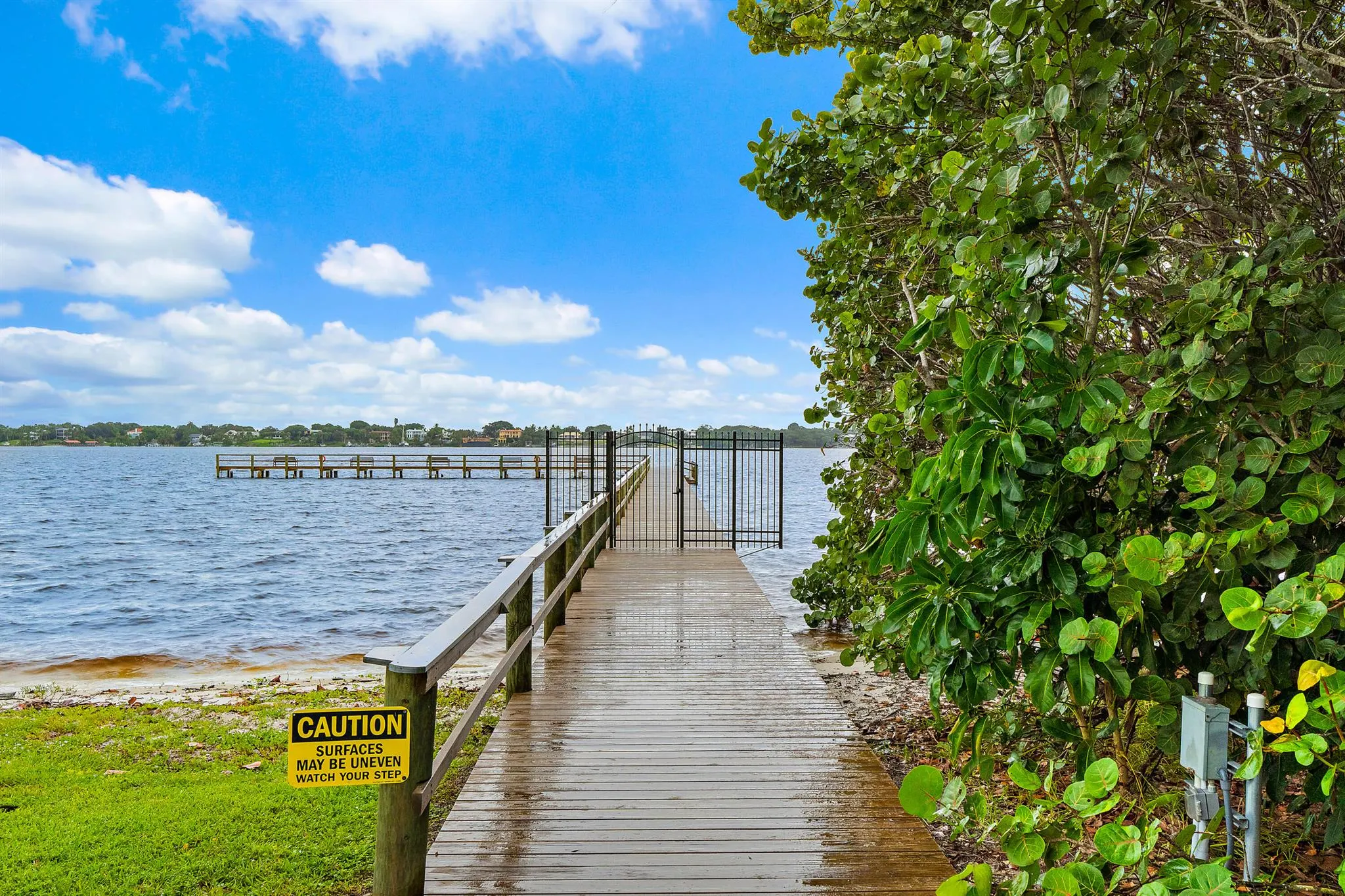 1800 SE Saint Lucie Boulevard, #7-106