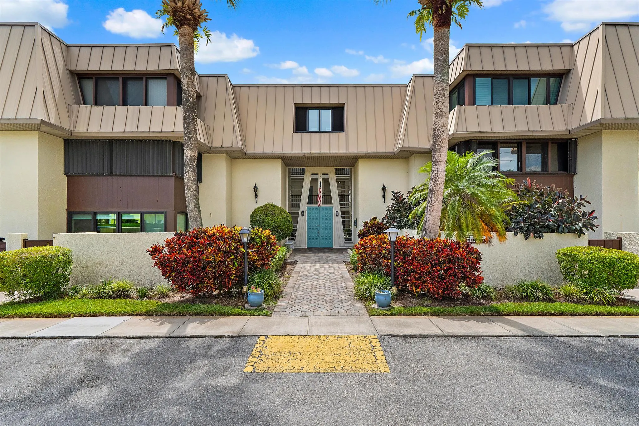 1800 SE Saint Lucie Boulevard, #7-106