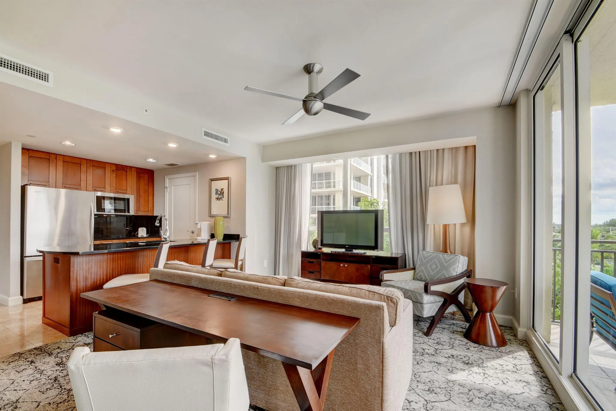 3800 N Ocean Drive, #518