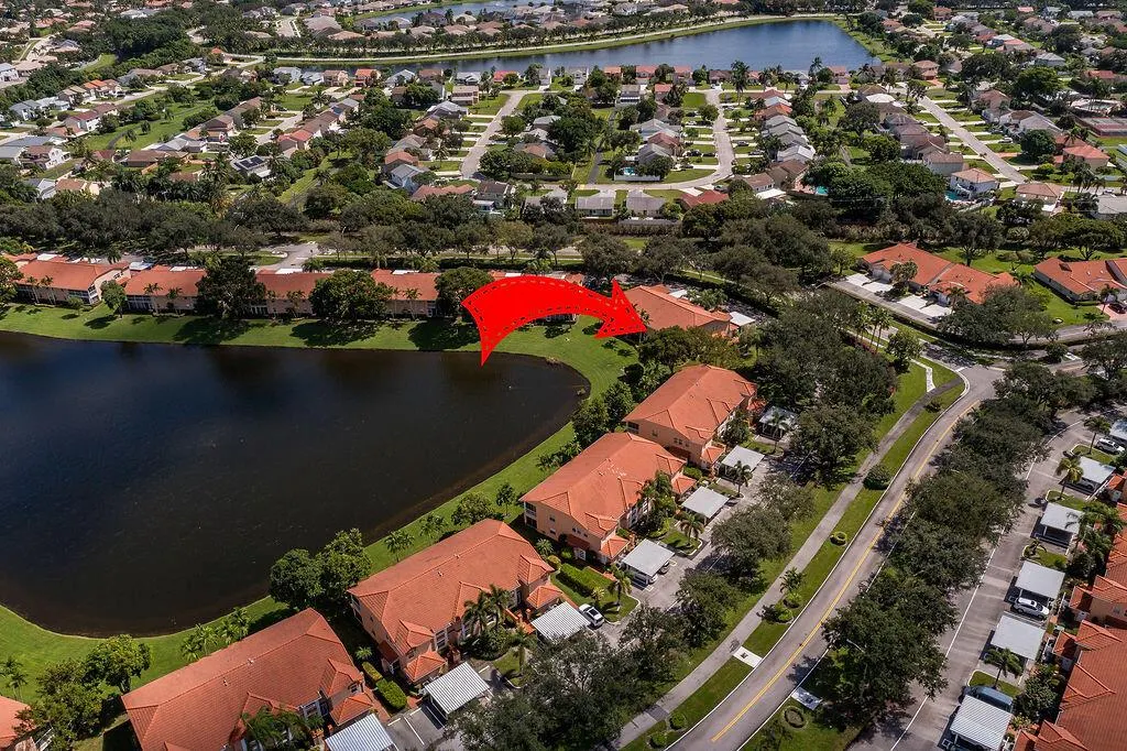 9673 Shadybrook Drive, #201