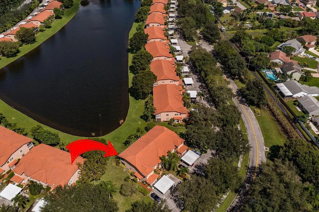 9673 Shadybrook Drive, #201