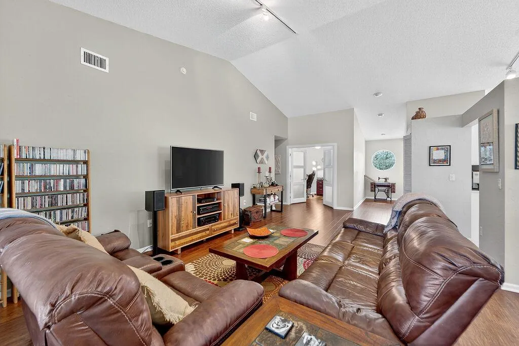 9673 Shadybrook Drive, #201
