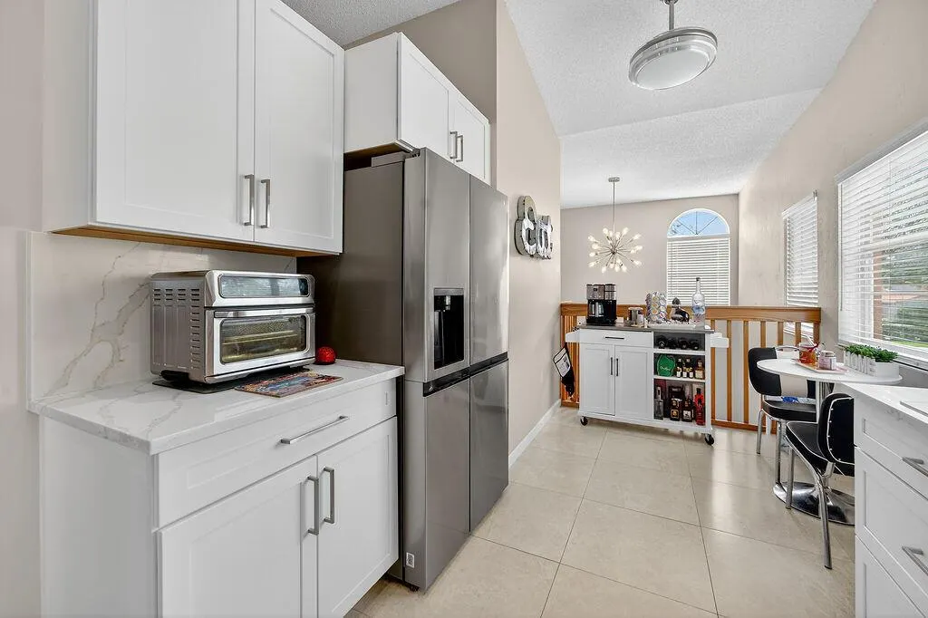 9673 Shadybrook Drive, #201