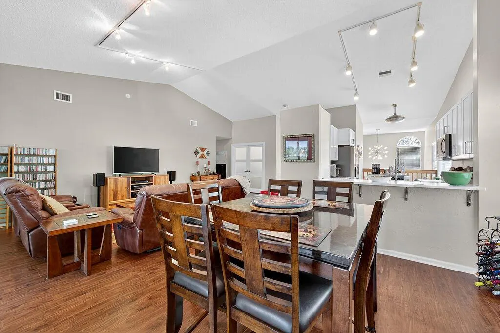 9673 Shadybrook Drive, #201