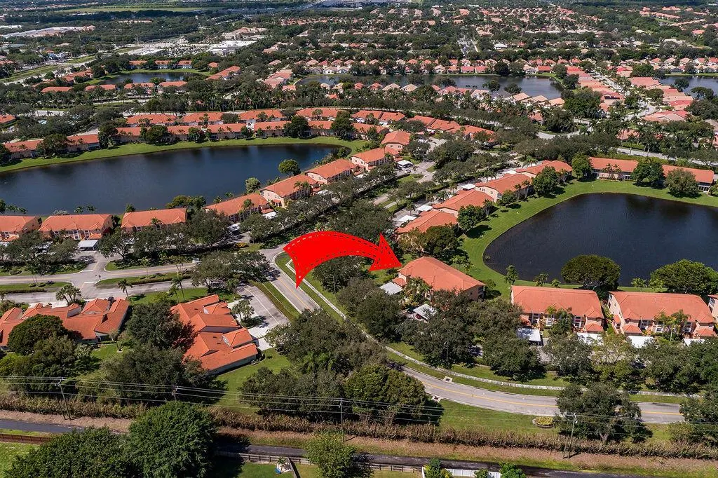 9673 Shadybrook Drive, #201