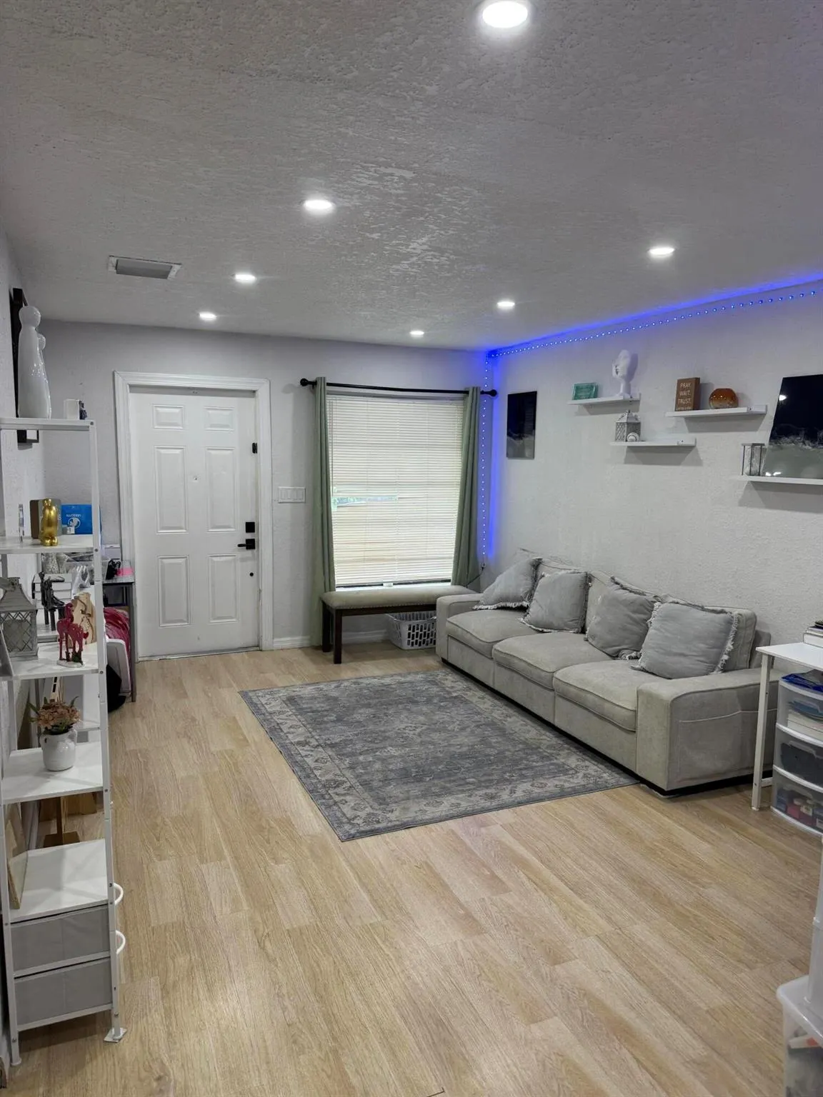 1580 W 12th Street