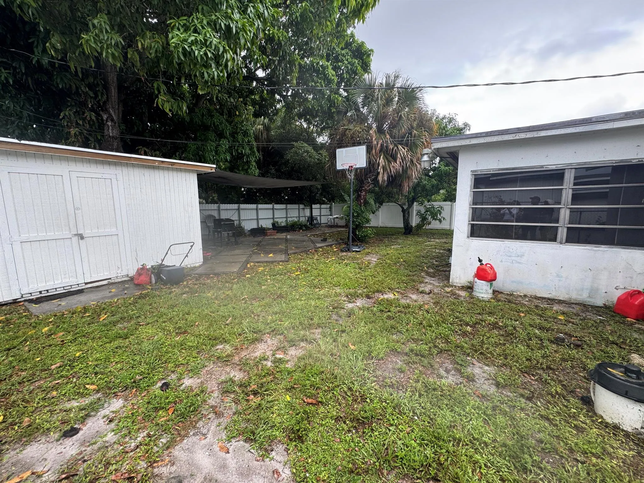 1580 W 12th Street