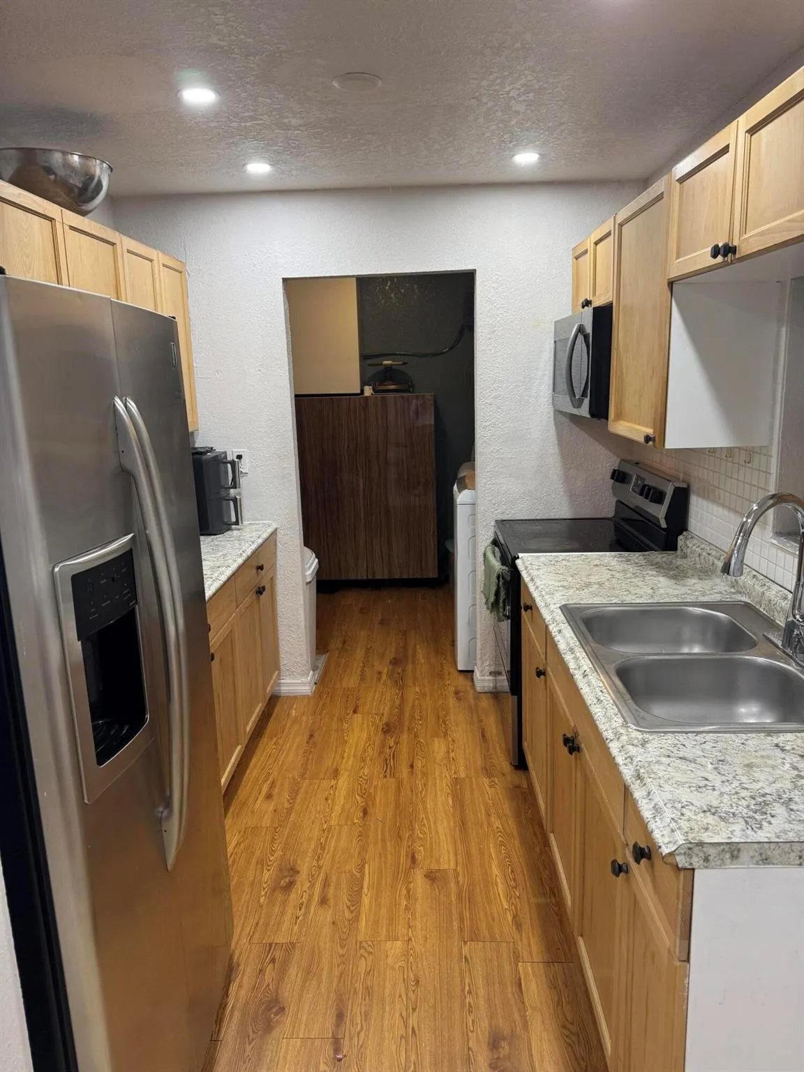 1580 W 12th Street
