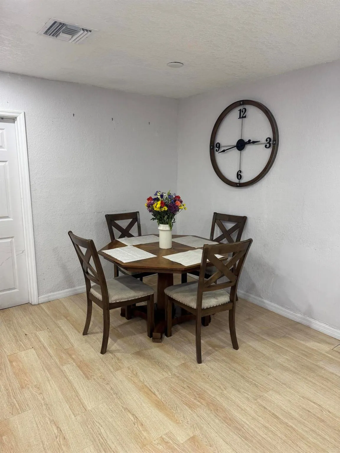 1580 W 12th Street